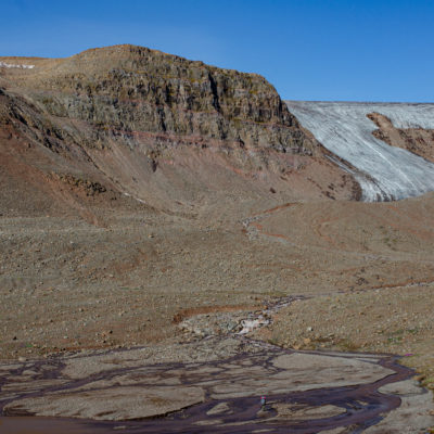 Ice in dry land. An outlet glacier in Disko Island, Greenland (Matteo Tolosano)