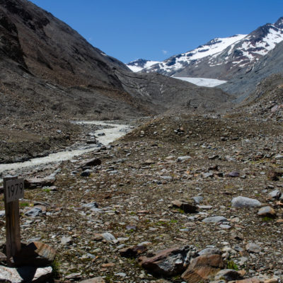 Approaching Hintereisferner glacier, Austria (Matteo Tolosano)